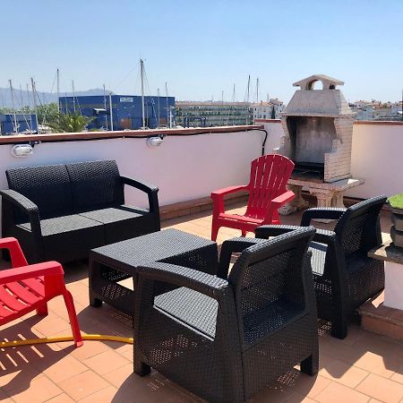 Appartement 80 M2,Port Rhodes D-2 Chambres, Terrasse Panoramique, Vue Sur Le Canal Principal D'Empuriabrava Esterno foto