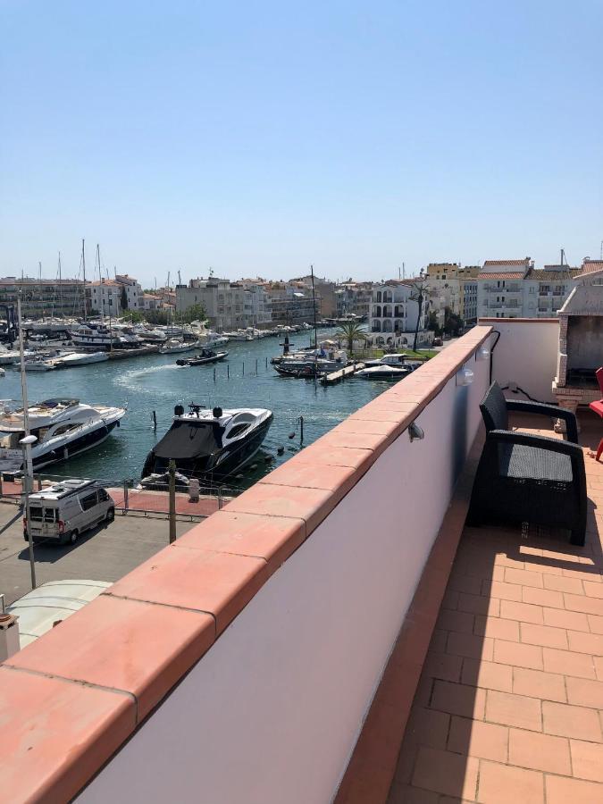Appartement 80 M2,Port Rhodes D-2 Chambres, Terrasse Panoramique, Vue Sur Le Canal Principal D'Empuriabrava Esterno foto